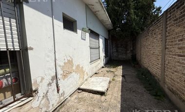 Venta PH 4 ambientes con jardín y cochera en Sarandi