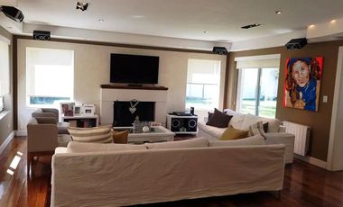 Venta. Chalet-Residencia de 7 ambientes en Barrio Los Troncos, Mar del Plata