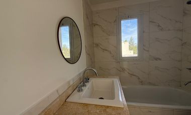 Casa en venta en barrio San Gabriel, Villanueva Tigre