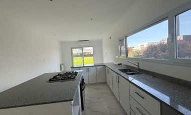 Casa en venta en barrio San Gabriel, Villanueva Tigre