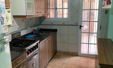 Casa en Venta 4 Ambientes Dean Funes 731 Claypole