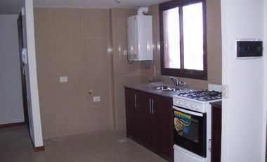 Excelente depto 4 amb a estrenar,1 domirt.en suite.balcón terraza con parrilla .