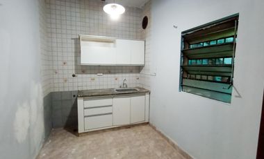 Venta de Casa en Remedios De Escalada 3 ambientes con Garaje