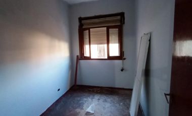 Venta de Casa en Remedios De Escalada 3 ambientes con Garaje