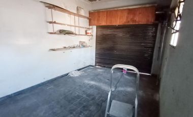 Venta de Casa en Remedios De Escalada 3 ambientes con Garaje