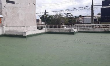 Casa en venta - 4 Dormitorios 2 Baños - Cochera - 207Mts2 - Quilmes