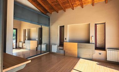 Casa en Dalvian 300 m2