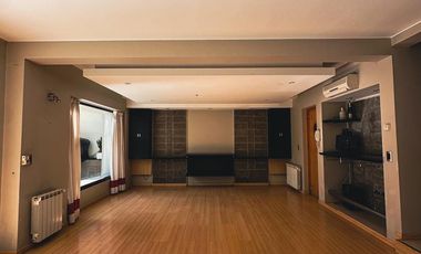 Casa en Dalvian 300 m2