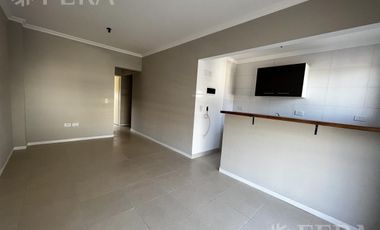 Venta de Departamento 2 ambientes con espacio guardacoche en Sarandi (32021)