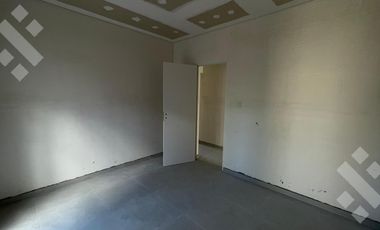 VENTA CASA (EN POZO) 2 DORMITORIOS EN Bº lOS SAUCES  EN POZO- FERNANDEZ ORO.