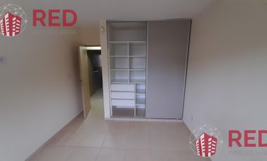 Vende Duplex en casco viejo de Centenario
