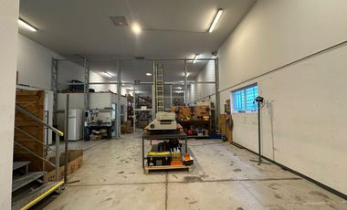 PLANTA OPERATIVA  c/oficinas, galpones, sect productivos y administ Lista p/ reactivar operaciones!!