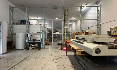 PLANTA OPERATIVA  c/oficinas, galpones, sect productivos y administ Lista p/ reactivar operaciones!!