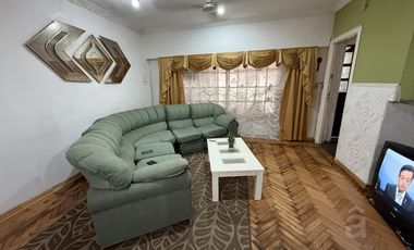 PH Tipo Casa en Planta Baja en Venta en Villa Ballester, con fondo, quincho, pileta.