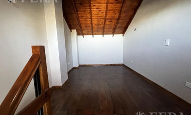 Venta de Departamento 2 ambientes con espacio guardacoche en Sarandi (32023)