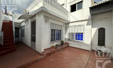 VENTA  - PH - 3 ambientes con patio - Lanús Este.