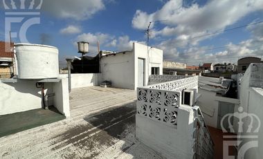 VENTA  - PH - 3 ambientes con patio - Lanús Este.