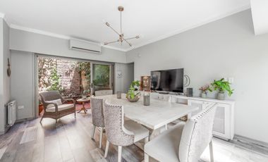 VENTA - Casa de 5 ambientes con jardín y pileta en BERNAL