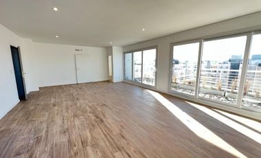 Departamento en  edificio Skyroof, Nordelta