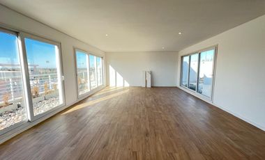 Departamento en  edificio Skyroof, Nordelta