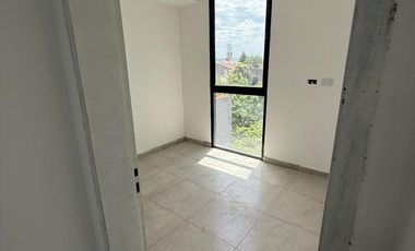 Departamento de tres ambientes con balcon en Venta en Avellaneda