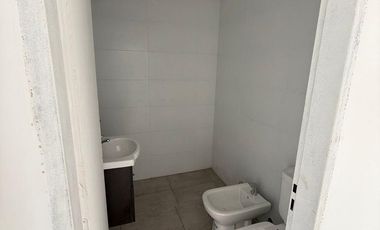 Departamento de tres ambientes con balcon en Venta en Avellaneda