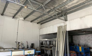 Fracción Industrial de Prestigio en Ruta 8 con Amplias Posibilidades