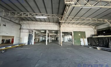 Fracción Industrial de Prestigio en Ruta 8 con Amplias Posibilidades