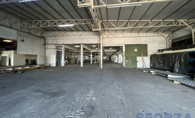 Fracción Industrial de Prestigio en Ruta 8 con Amplias Posibilidades