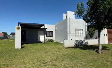 Venta Casa de 1 dormitorio. Lomas de Alicia, Granadero Baigorria