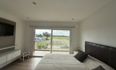 Casa en venta  Barrio Ecuestre, Costa Esmeralda.