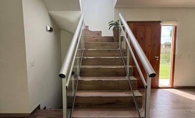 Casa en venta  Barrio Ecuestre, Costa Esmeralda.