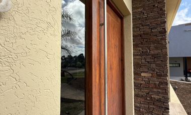 Casa en venta  Barrio Ecuestre, Costa Esmeralda.