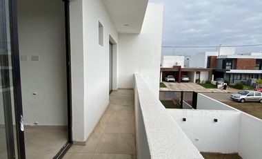 Duplex en Prados de Manantiales 3 Dormitorios 2 Baños y Terraza