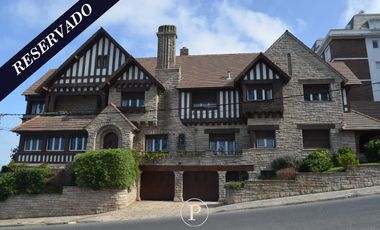 Excelente Residencia en Playa Grande