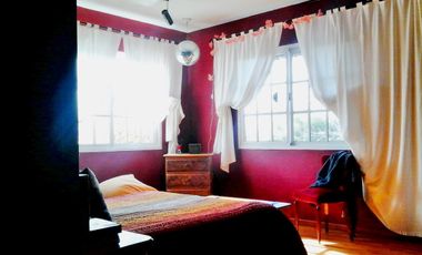 Casa en venta - 3 Dormitorios 3 Baños - Cochera - 388Mts2 - Zárate