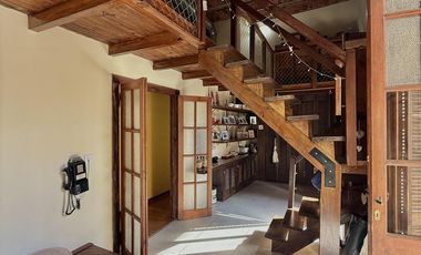 - Casa de estilo en Barrio Martin -