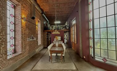 - Casa de estilo en Barrio Martin -