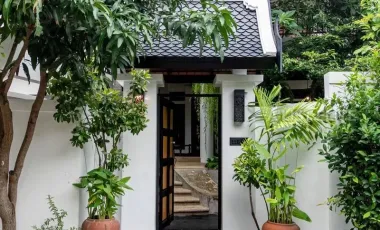 Dharavadi Luxury Pool Villa  for Rent