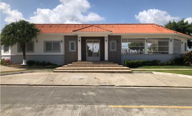 COSTA VERDE / MONTELIMAR / 3 HABITACION / 240M / 2 PARKING / TERRAZA