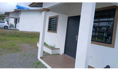 ALQUILER DE CASA Esta urbanización es Johnny Woodland