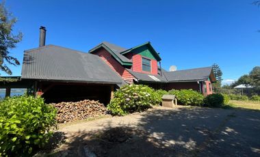 Hermosa Casa En Llicaldad A 15 Minutos Del Centro De Castro