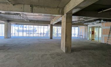 arriendo 2 locales unidos con espacio adaptable a tu negocio