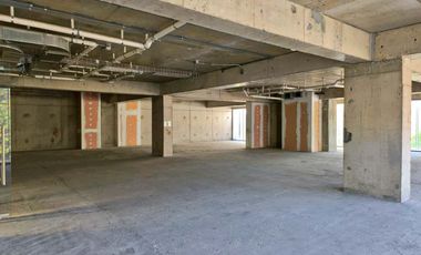 arriendo 2 locales unidos con espacio adaptable a tu negocio