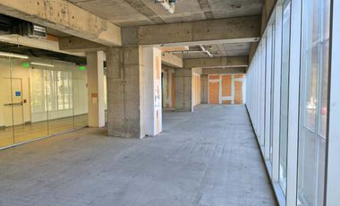 arriendo 2 locales unidos con espacio adaptable a tu negocio