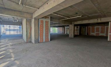 arriendo 2 locales unidos con espacio adaptable a tu negocio