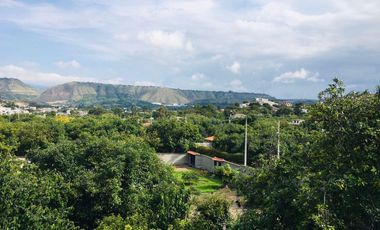 Venta casa y terreno en lindo sector de Guayllabamba