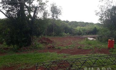 Hermoso terreno en esquina con casa a Terminar en Capiovy Misiones