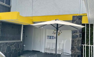 CASA en VENTA para REMODELAR en Boulevares, Naucalpan