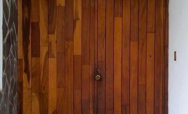 CASA en VENTA para REMODELAR en Boulevares, Naucalpan